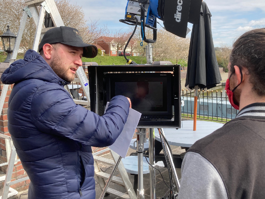 5_Ways_Video_Marketing_ROI_blog_featured_900x675px